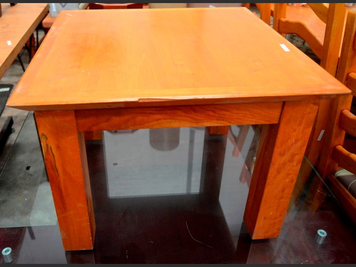 CHERRYWOOD SQUARE SIDE TABLE, 60 x 60 x 43cm [Damaged]