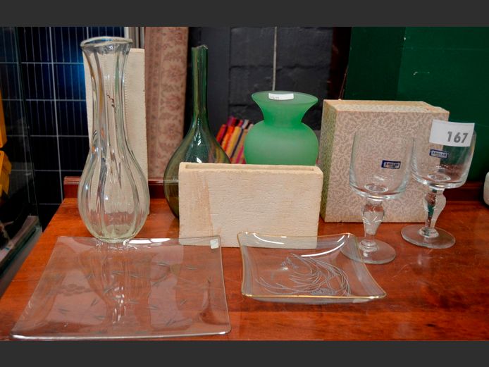 GLASS VASE, WINE GLASSES, SNACK PLATES, etc