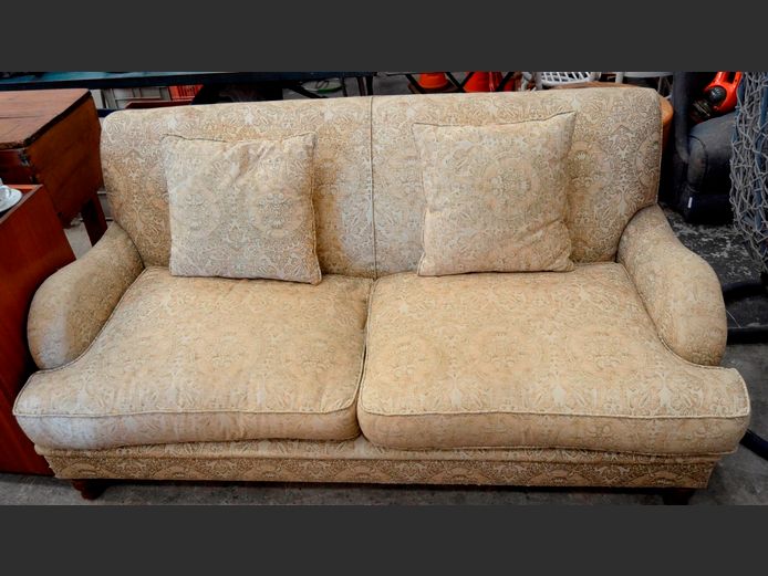 CREAM & BROWN FLORAL UPHOLSTERED 2-SEATER SETTEE, 175 x 90cm [Cushion torn]