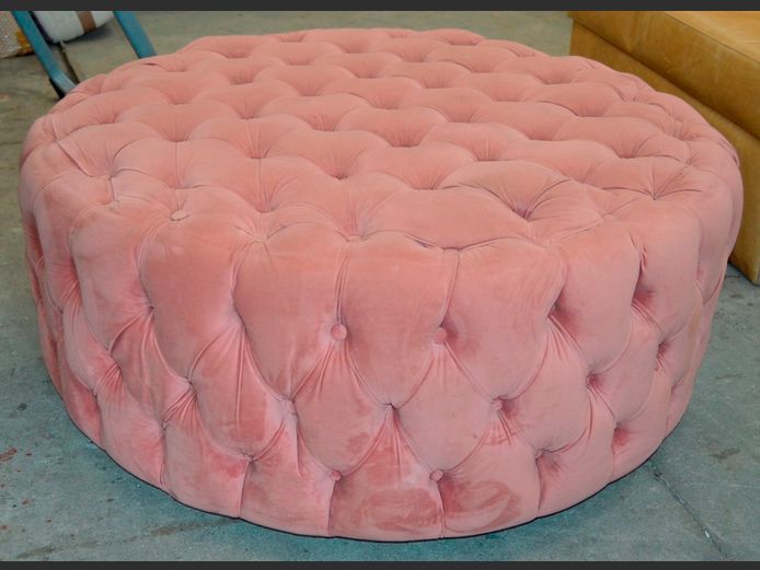 DUSTY PINK UPHOLSTERED & BUTTONED OTTOMAN, 102cm Diameter x 38cm High