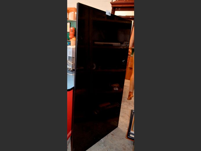 SAMSUNG 65" TV [Switches on, Screen cracked] ### LICENCE PLEASE ###