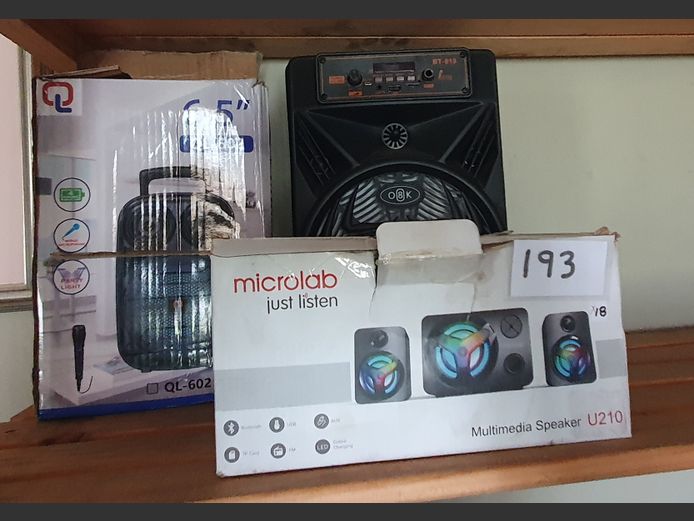 LOT: MICROLAB MULTIMEDIA SPEAKER & BT-819 KARAOKE SPEAKER [Untested]