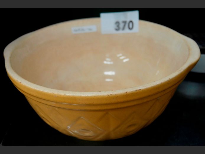 VINTAGE CERAMIC MIXING BOWL, 26cm Diameter