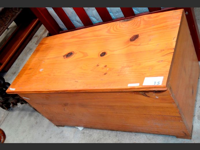 PINE KIST [Lid loose]