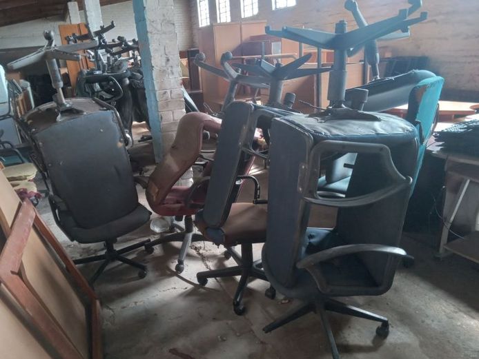 Office chairs scrap