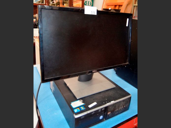 HP DESKTOP & DELL 24" MONITOR [Switches on, Screen cracked]