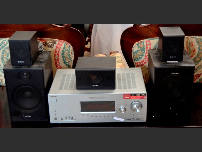 SONY AMPLIFIER & SPEAKERS [Switches on, untested further]