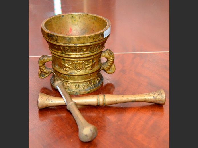 BRASS MORTAR WITH 2 PESTLES, 11cm Diameter x 11cm High & 20cm & 13cm Long