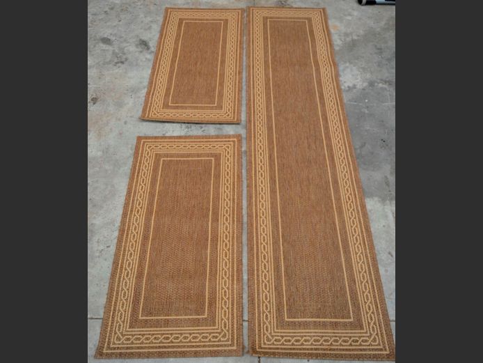 BROWN & BEIGE RUNNER, 23.3 x 60cm, WITH PAIR MATCHING RUGS, 111 x 60cm