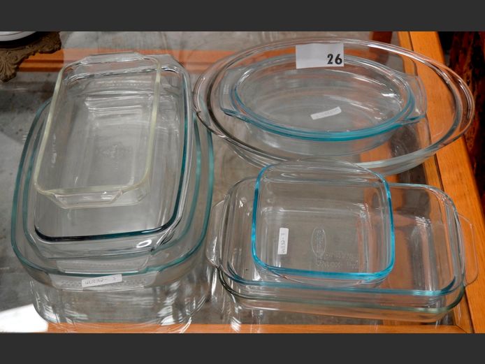 ASSORTED GLASS OVEN DISHES & CASSEROLES