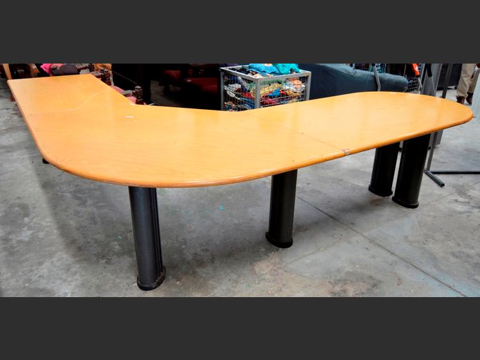 OAK L-SHAPED DESK, 260 x 260 x 73cm