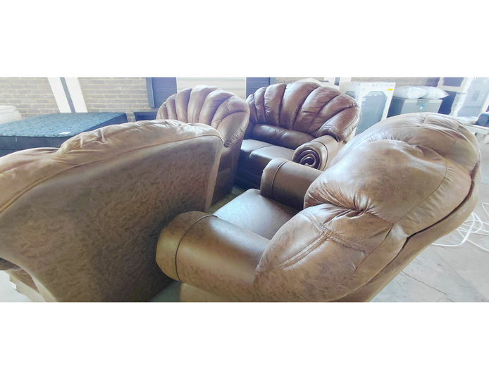 GRAND BROWN 4PC LOUNGE SUITE 