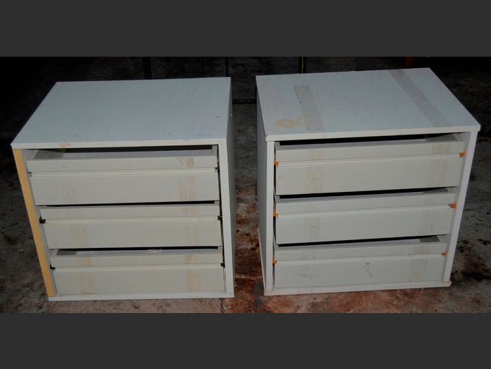 PAIR WHITE 3-DRAWER PEDESTALS, 46 x 58 x 45 x 55cm