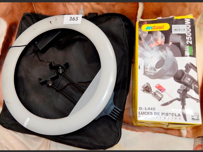 ANDOWL PISTOL LIGHT & A LARGE RING LIGHT [Untested]