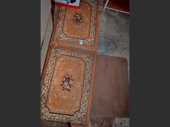 LOT: 3 x BROWN RUGS, 90 x 60cm & 75 x 50cm