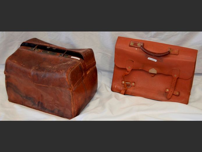 VINTAGE LEATHER DOCTOR'S BAG, BRIEFCASE & WOOD CARVING TOOLS