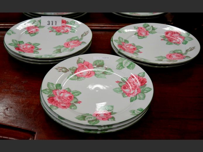SET OF 8 WIESENTHAL "SUMMER ROSE" DINNER PLATES