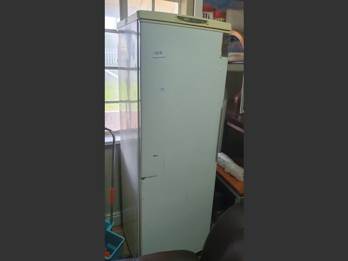 DEFY UPRIGHT FREEZER [Untested]
