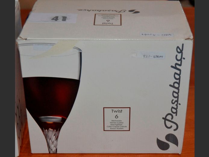 SET OF 6 PASABAHCE TWIST WINE GLASSES