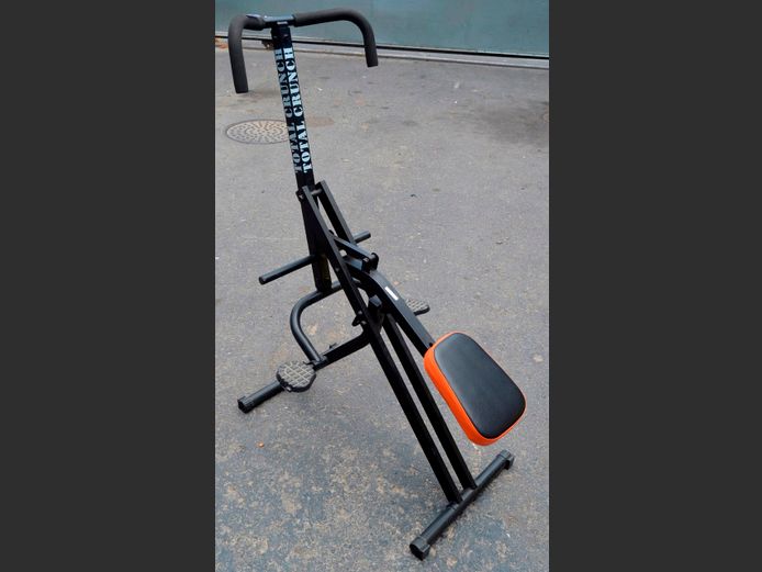 TOTAL CRUNCH FITNESS MACHINE