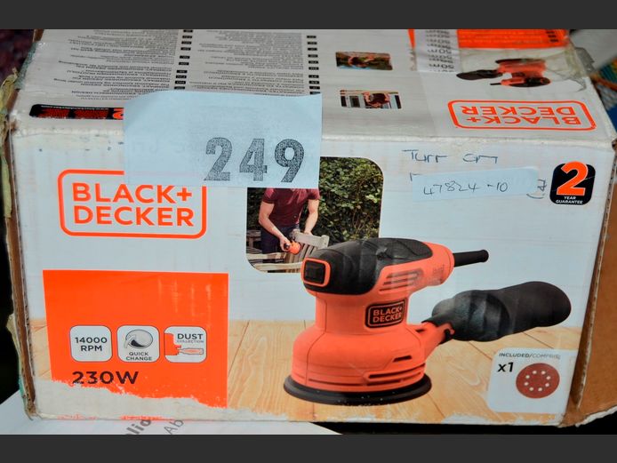 BLACK & DECKER SANDER [Switches on, untested further]
