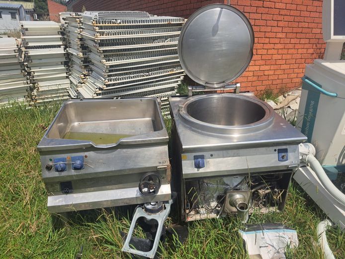 Electric boiling pans scrap