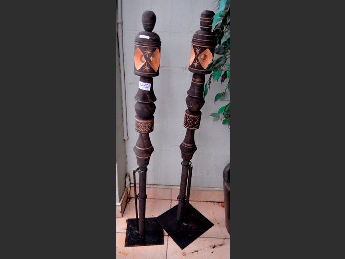 PAIR CARVED AFRICAN TOTEM FIGURES,135cm High
