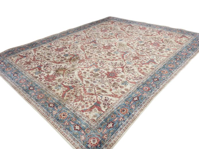 Contemporary Distressed Arabesque Trellis Area Rug