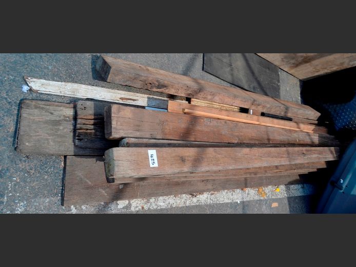 LOT: TIMBER