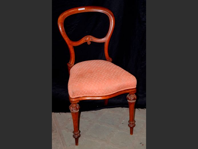 MAHOGANY BUSTLE BACK CHAIR