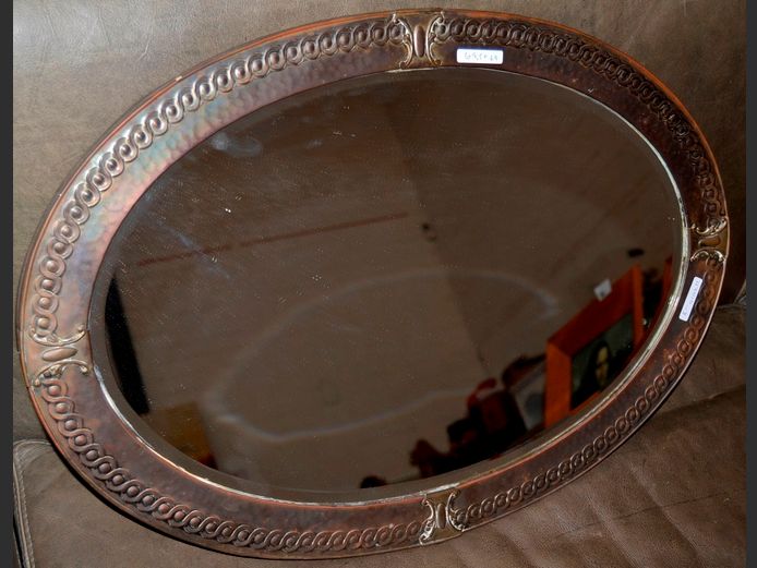 VINTAGE METAL OVAL FRAMED & BEVELLED MIRROR, 69.5 x 49cm
