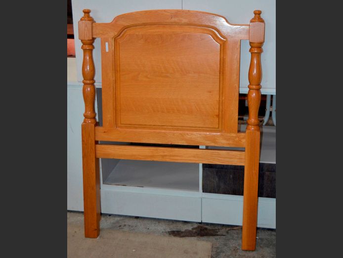 OAK SINGLE HEADBOARD