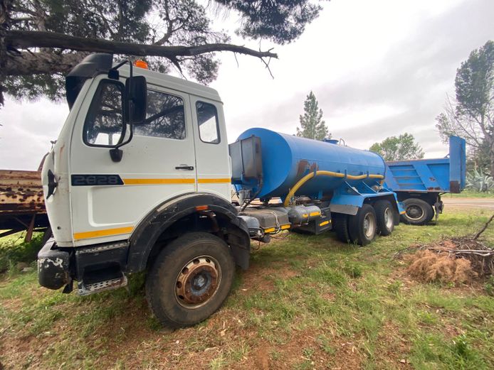 MERCEDES BENZ 2628 HONEY SUCKER TRUCK
