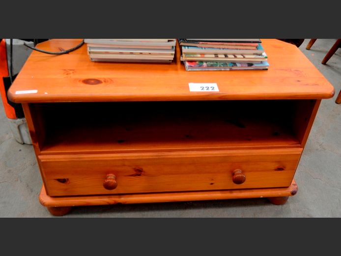 OREGON PINE SINGLE DRAWER TV STAND, 80 x 46 x 45cm