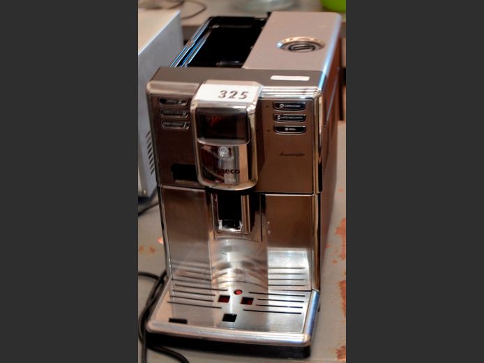 SAECO BEAN-TO-CUP COFFEE MACHINE [Switches on, untested further, water reserve lid needed] [#: 424103074]