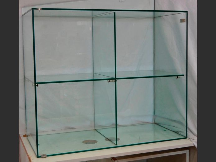 OPEN GLASS DISPLAY CABINET, 84 x 59 x 91cm