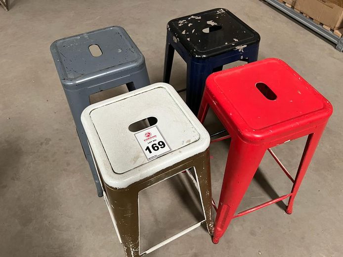 4 x Bar stools