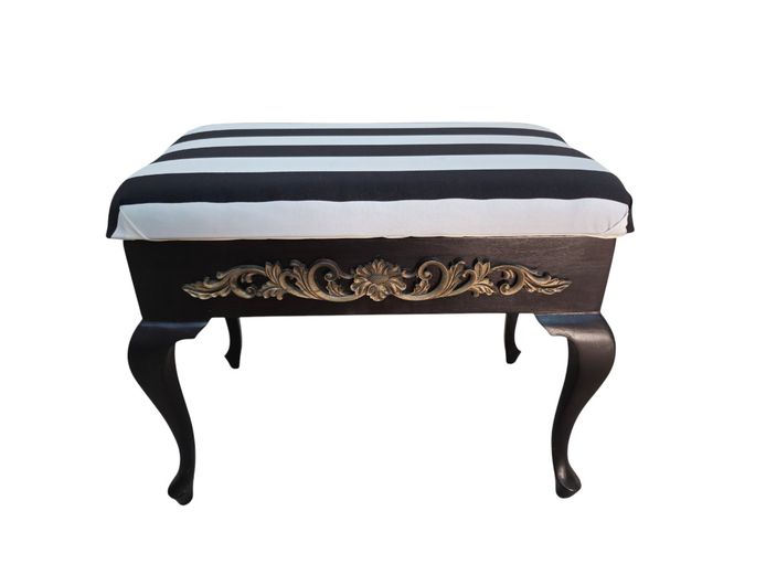 Vintage French Provincial Style Storage Piano Stool / Vanity Bench