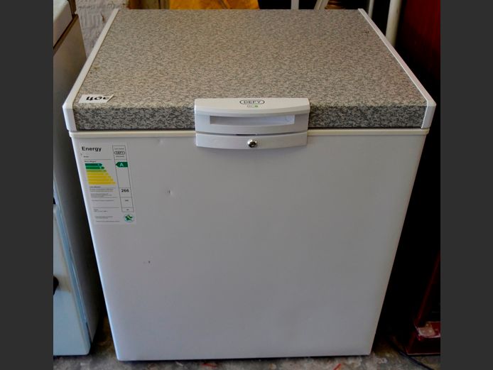 DEFY ECO 195 LITRE CHEST FREEZER [Getting cold]