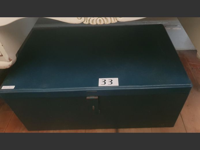 BLUE METAL TOOLBOX