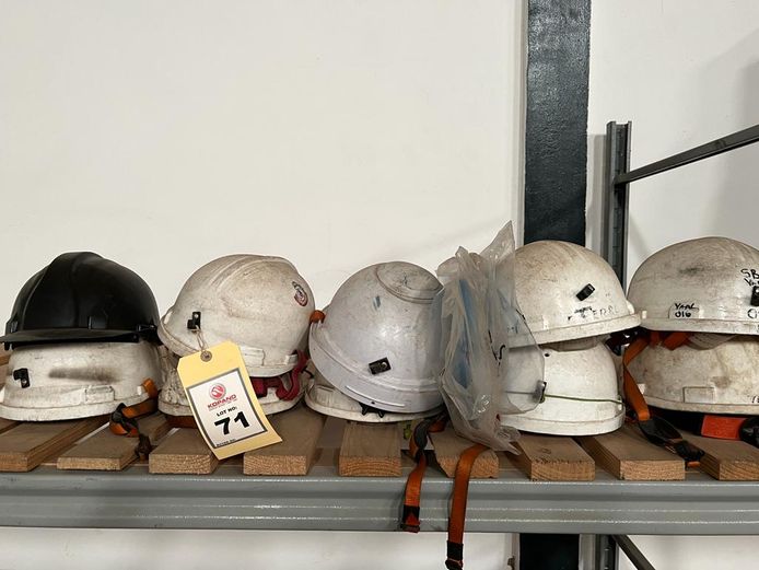 Lot safety hats