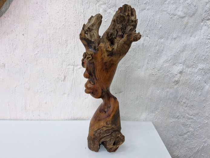 Vintage Hand-Carved Indigenous Wood Tribal Face Sculpture / Natural Burl Art