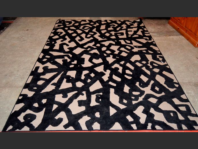 BLACK & WHITE WOOL CARPET, 227 x 155cm