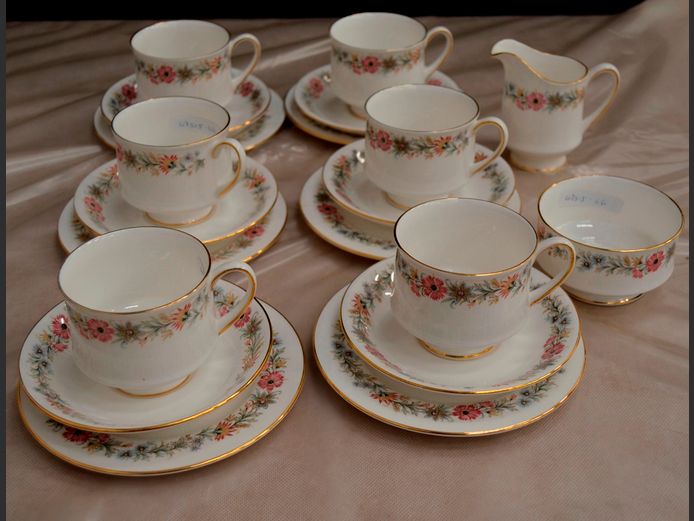 SET OF 6 PARAGON "BELINDA" TRIOS, CREAMER & SUGAR BASIN