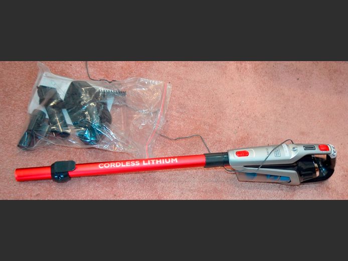 BLACK & DECKER 3-IN-1 CORDLESS VACUUM CLEANER [Untested, damaged]
