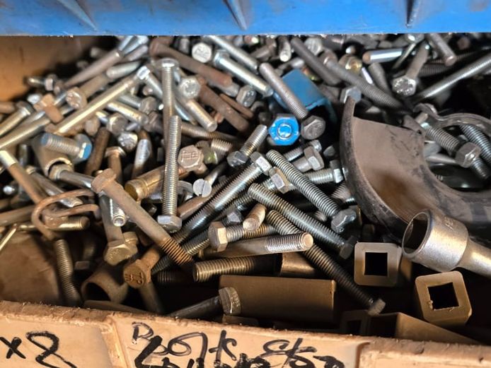 Mixed Lot Nuts & Bolts (STC)