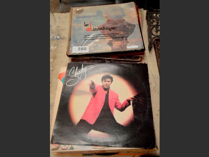 COLLECTION LP RECORDS: NEIL DIAMOND, CLIFF RICHARD, JOHN DENVER, etc [Unchecked]