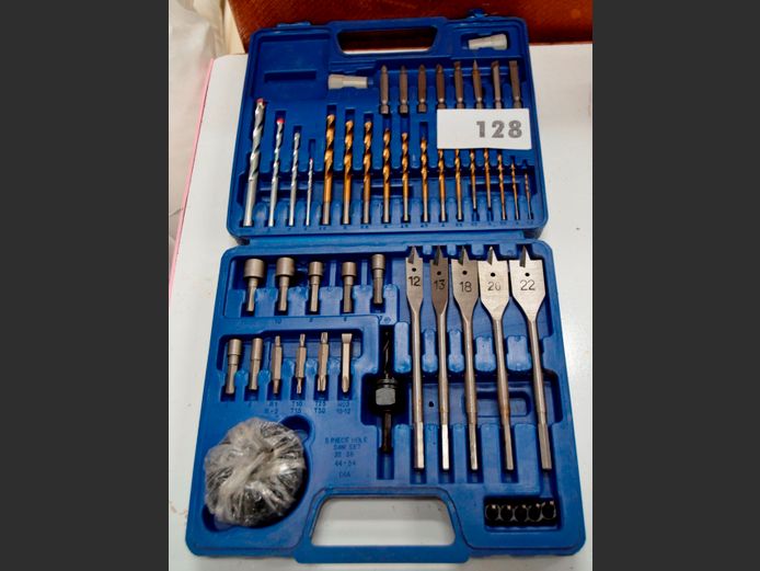 DRILL BIT SET & SCREWDRIVER BIT SET IN CASE, 23 x 20cm