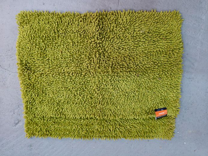 Set of 2 Lime Green Shaggy Chenille Bath Mats