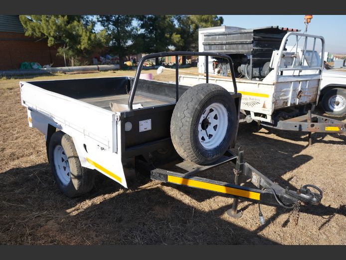 Wit Trailer CXH031FS